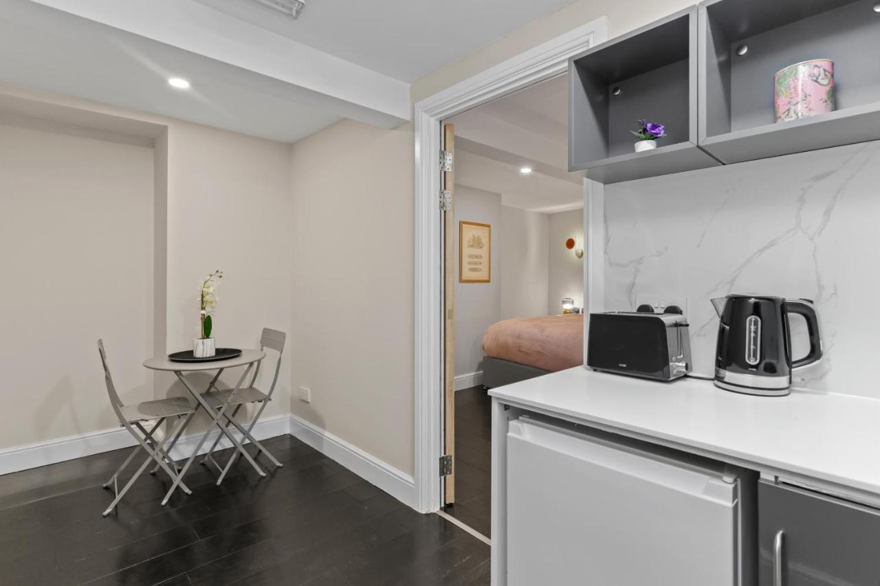 London'S Boutique Studio Екстериор снимка